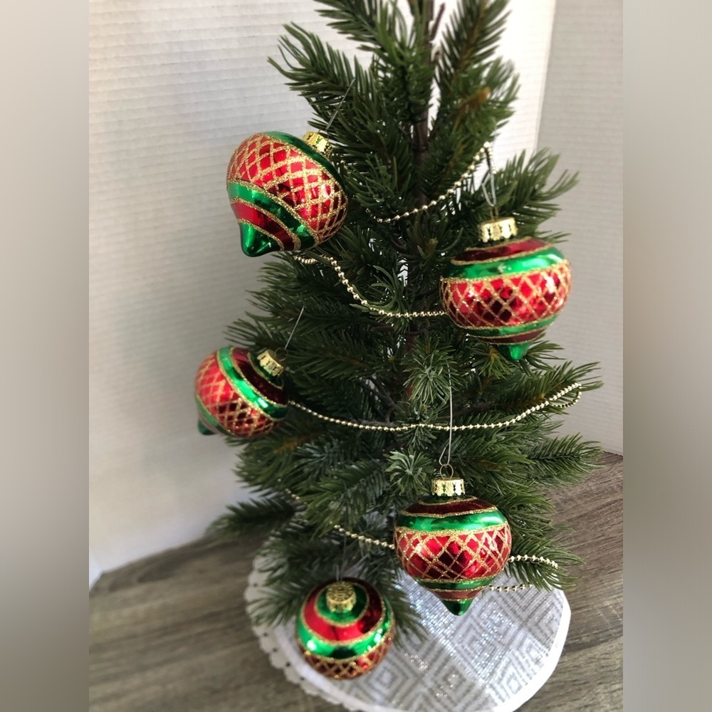 Festive Red and Green Holiday Ornaments
